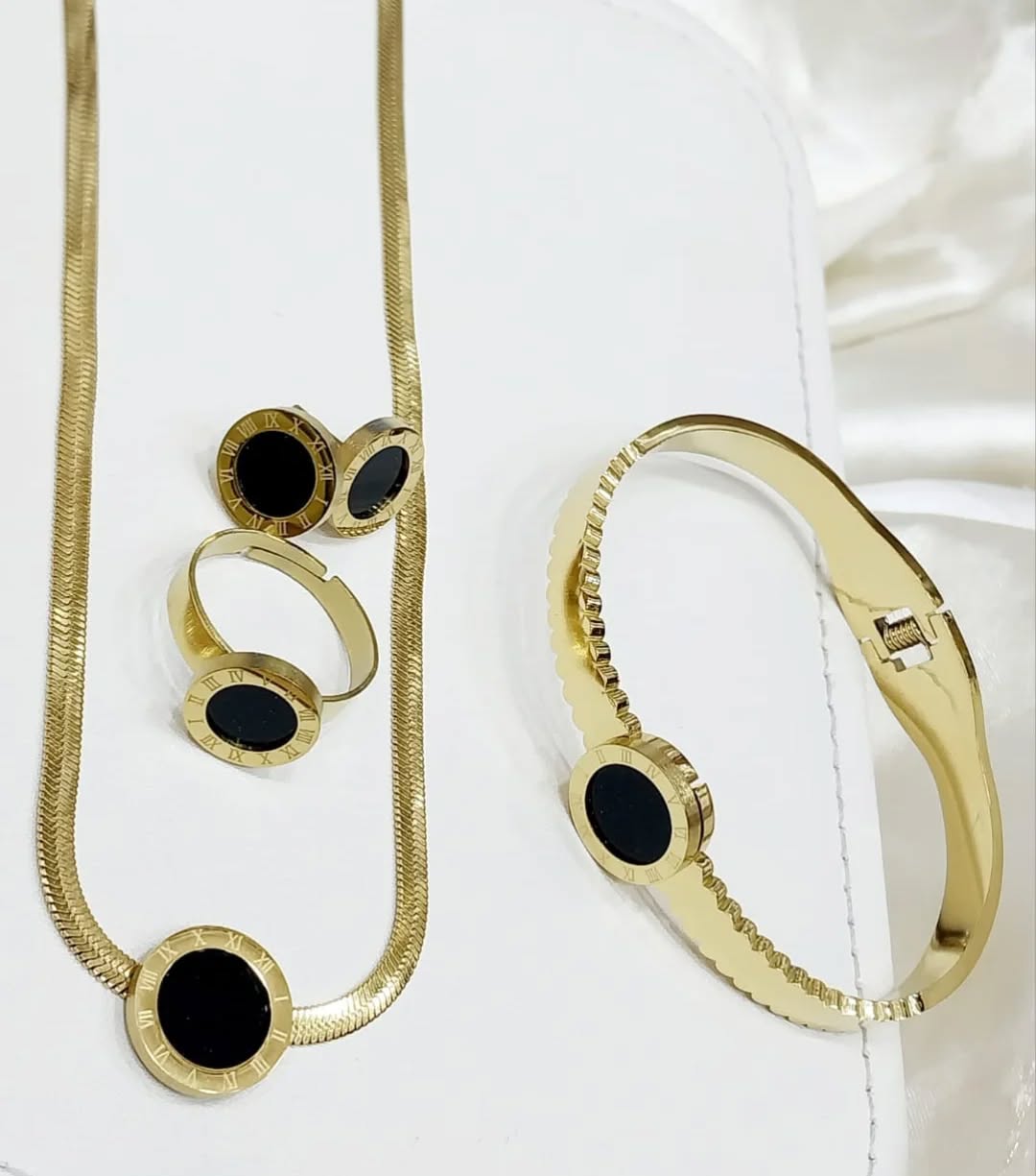 Timeless Golden and Black Roman Numeral Jewelry Set